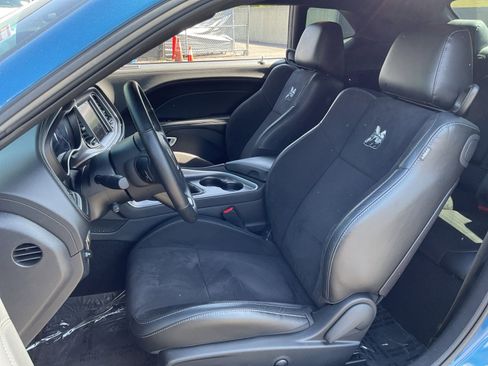 Used 2022 Dodge Challenger R/T Scat Pack RWD image 18