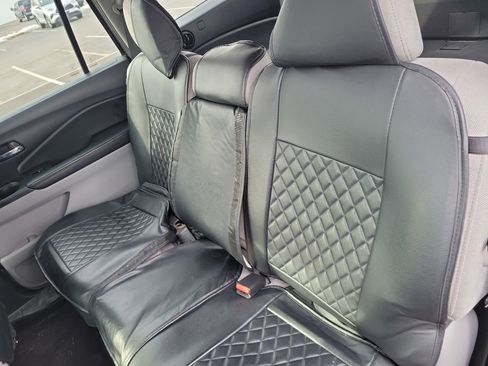 Used 2020 Honda Pilot LX image 10