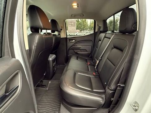 Used 2022 Chevrolet Colorado Z71 image 16