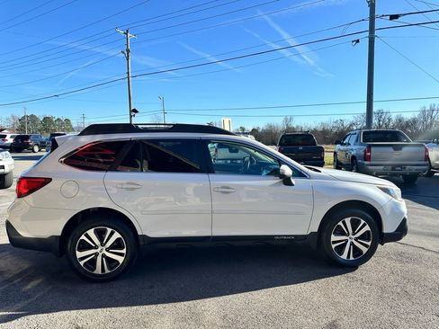 Used 2018 Subaru Outback 3.6R Limited image 9