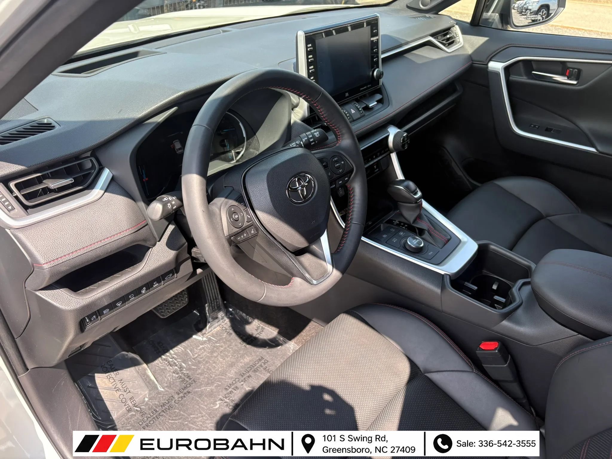 Used 2022 Toyota RAV4 XSE w/ Premium Package AWD/4WD image 8