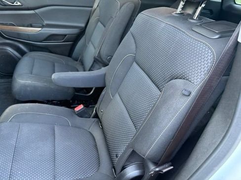 Used 2023 GMC Acadia SLE w/ Driver Convenience Package AWD/4WD image 10