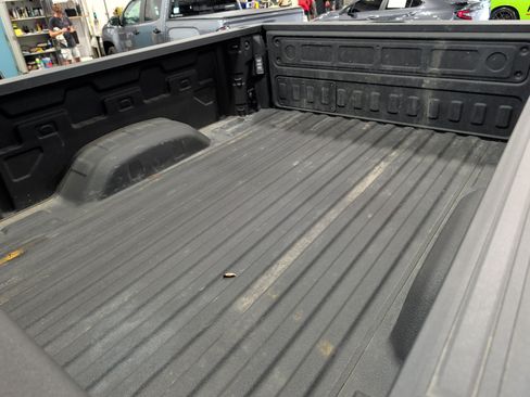 Used 2025 Chevrolet Silverado 2500 ZR2 w/ Technology Package AWD/4WD image 8