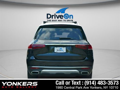 Used 2022 Mercedes-Benz GLS 450 4MATIC image 9