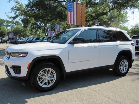 New 2026 Jeep Grand Cherokee Laredo X RWD image 4