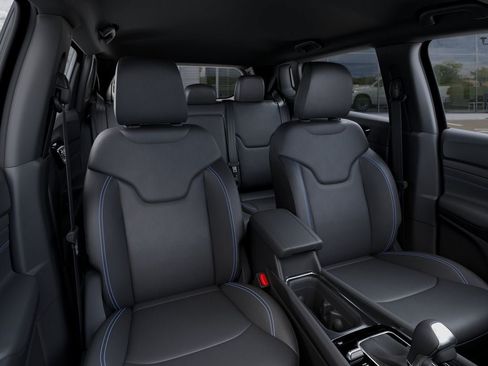 New 2026 Jeep Compass Limited AWD/4WD image 16