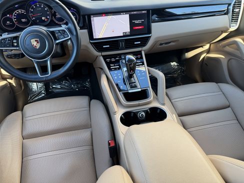 Certified 2019 Porsche Cayenne image 19