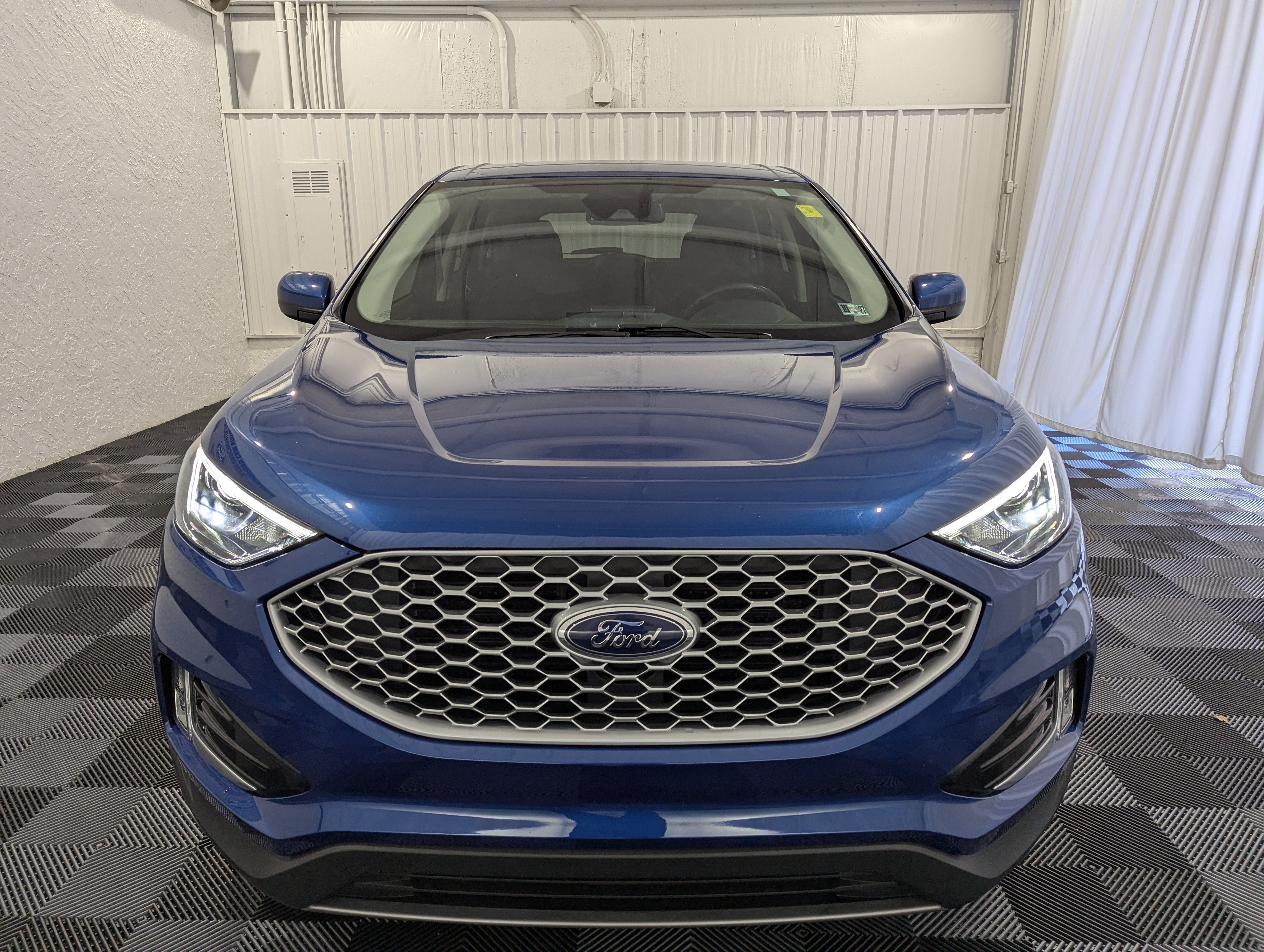 Used 2024 Ford Edge SEL w/ Convenience Package AWD/4WD image 4