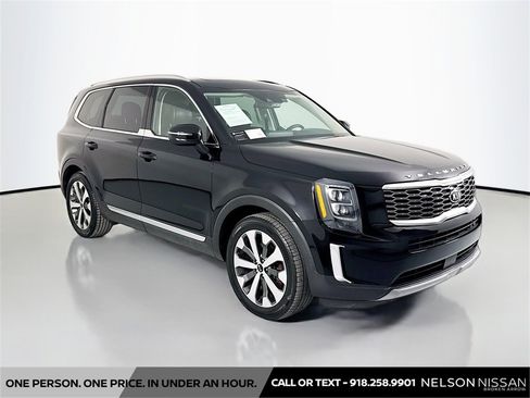 Used 2021 Kia Telluride EX w/ EX Premium Package image 3
