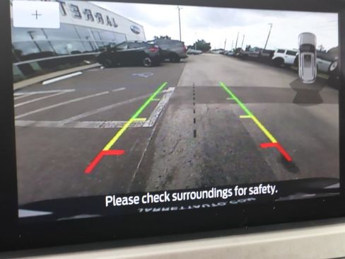 Used 2022 Ford Escape SEL FWD image 4