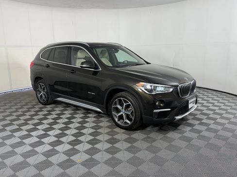 Used 2017 BMW X1 sDrive28i FWD image 7