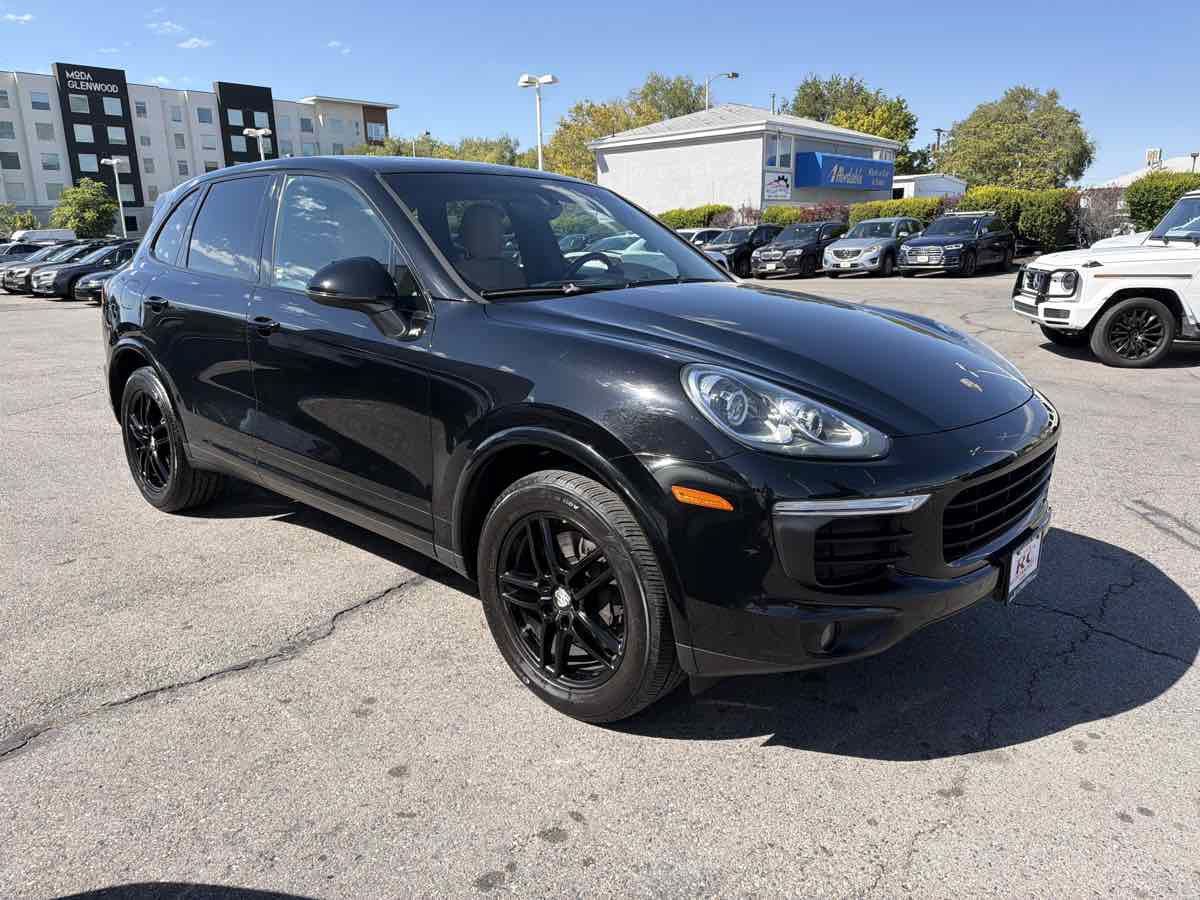 Used 2018 Porsche Cayenne Platinum Edition AWD/4WD image 7