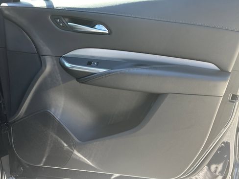 Used 2023 Cadillac XT4 Premium Luxury image 14