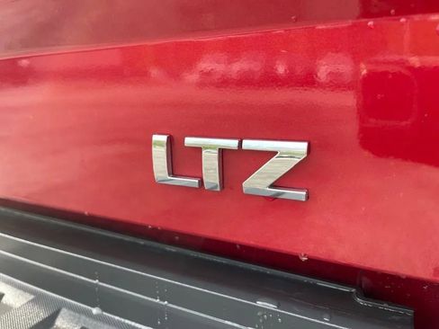 Used 2019 Chevrolet Silverado 2500 LTZ w/ Duramax Plus Package AWD/4WD image 12