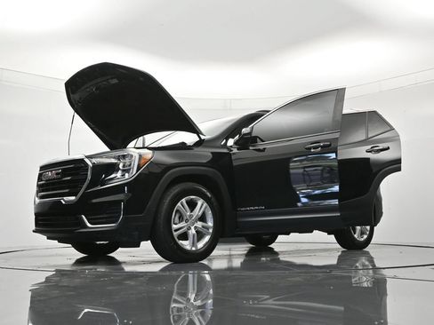 Certified 2024 GMC Terrain SLE w/ Driver Convenience Package FWD image 48