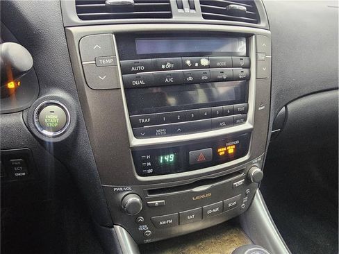 Used 2010 Lexus IS 250 w/ Premium Pkg Value Edition RWD image 3