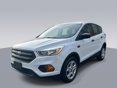 Used 2017 Ford Escape S image 7