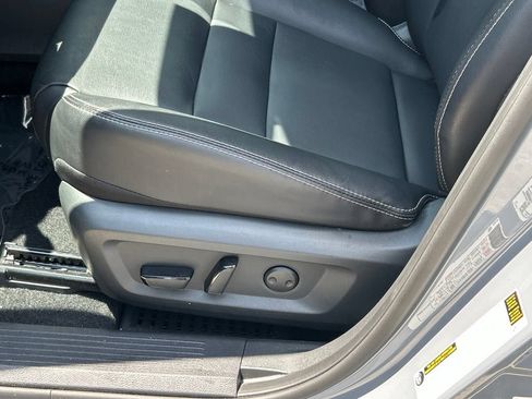 Certified 2023 Nissan Rogue SL FWD image 18