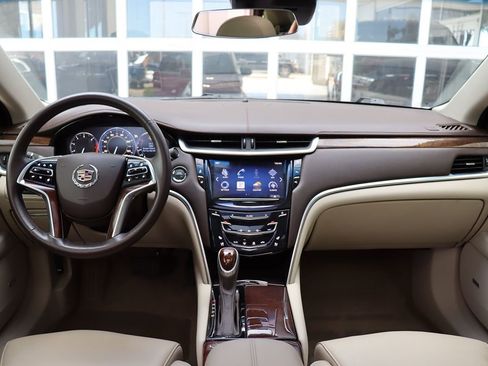 Used 2014 Cadillac XTS Premium image 12