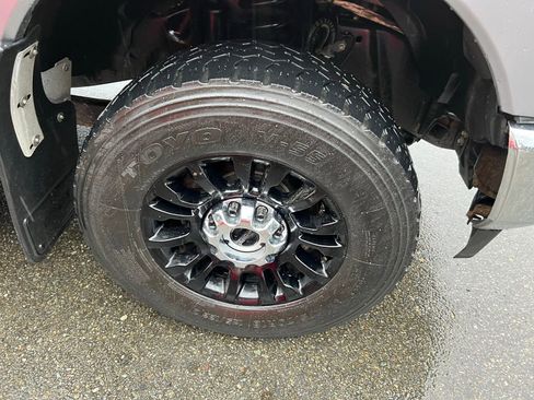 Used 2022 Ford F350 XLT w/ XLT Premium Package image 15