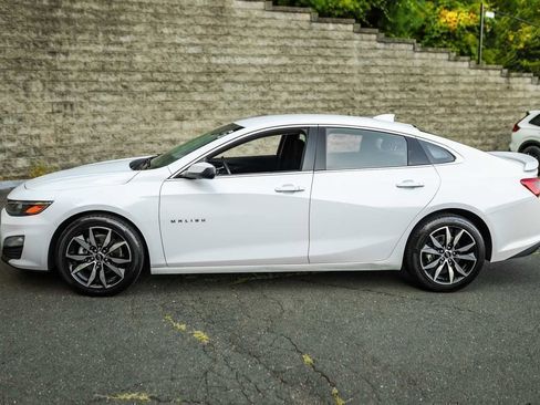 Used 2025 Chevrolet Malibu RS image 9