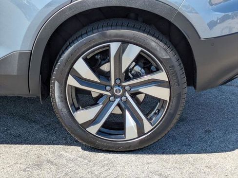 New 2026 Volvo XC90 T8 Plus w/ Protection Package Premier AWD/4WD image 9