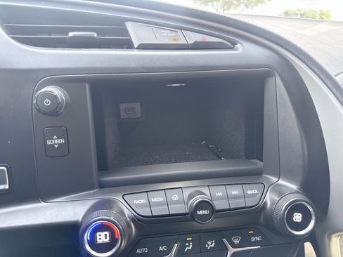 Used 2017 Chevrolet Corvette Stingray Coupe w/ Carbon Flash Badge Package image 46