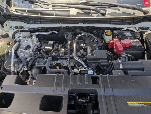 Used 2025 Nissan Kicks SV FWD image 13