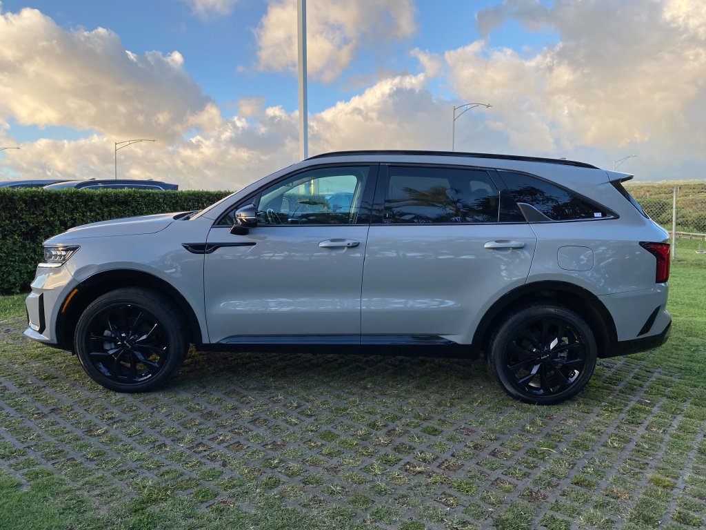 Used 2023 Kia Sorento SX AWD/4WD image 4