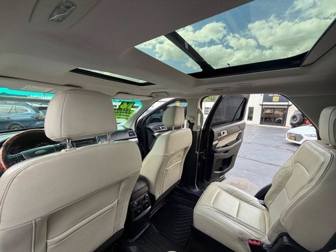 Used 2016 Ford Explorer Platinum AWD/4WD image 19