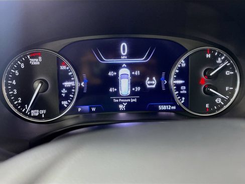 Used 2023 Buick Enclave Avenir w/ Avenir Technology Package FWD image 12