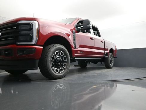 New 2026 Ford F250 Platinum image 35