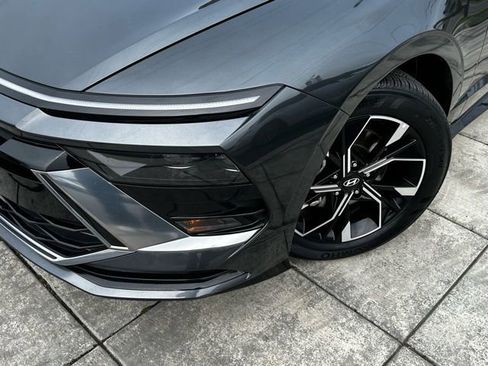 Certified 2025 Hyundai Sonata SEL image 2