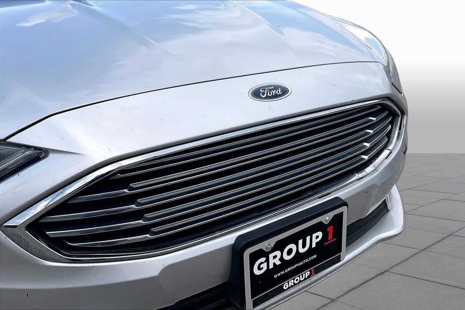 Used 2018 Ford Fusion S FWD image 29