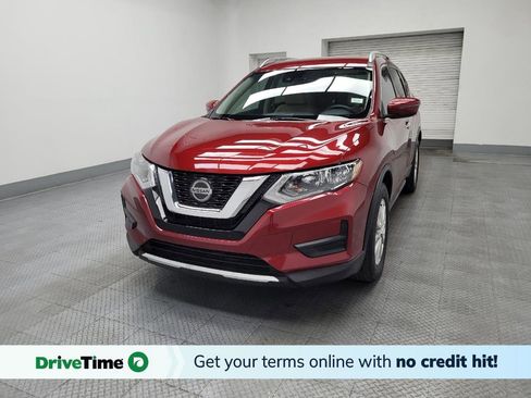 Used 2019 Nissan Rogue SV image 1