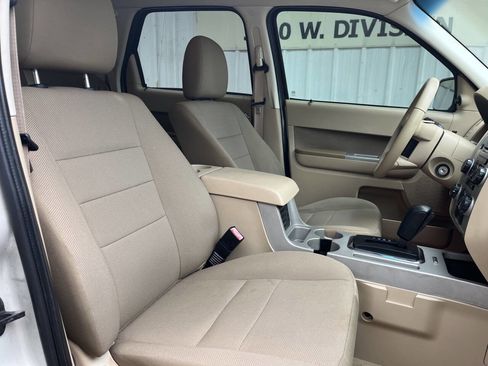Used 2009 Ford Escape XLT image 11