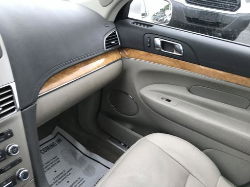 Used 2012 Lincoln MKT AWD/4WD image 16