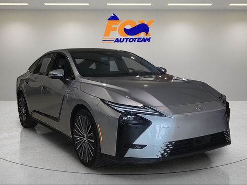 New 2026 Lexus ES 350e FWD image 6