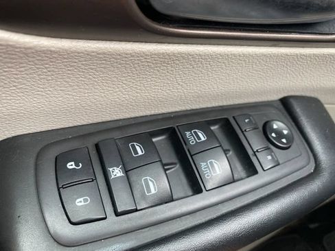 Used 2021 Chrysler Voyager Lxi FWD image 15