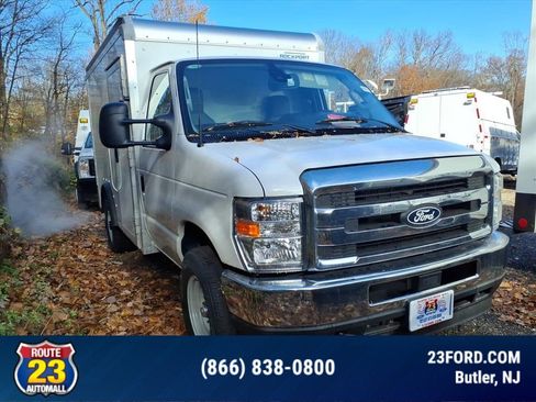 New 2026 Ford E-350 and Econoline 350 Super Duty w/ Power Equipment Group RWD image 1