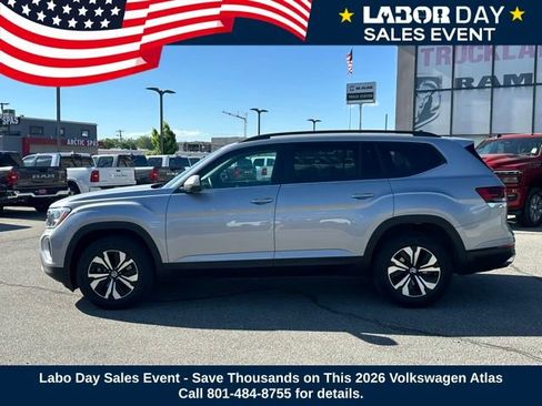 Used 2026 Volkswagen Atlas SE AWD/4WD image 2
