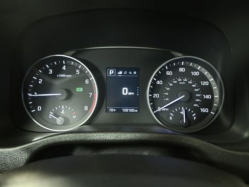Used 2018 Hyundai Elantra SEL FWD image 24