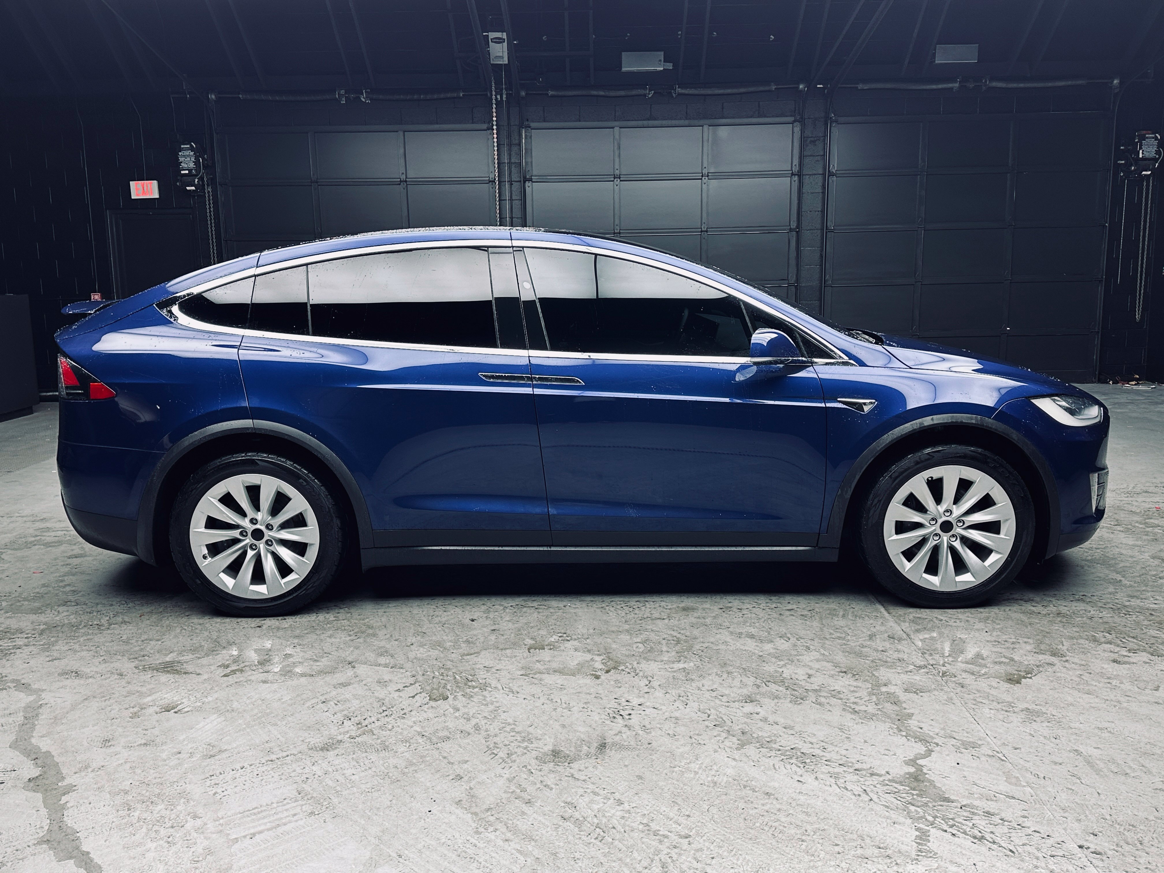 Used 2020 Tesla Model X Long Range AWD/4WD image 7
