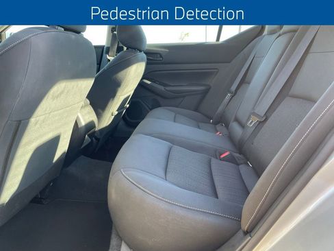 Used 2023 Nissan Altima 2.5 SV image 15