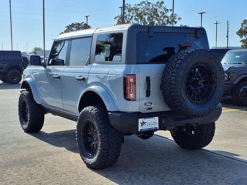 New 2026 Ford Bronco Outer Banks AWD/4WD image 4