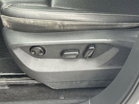 Used 2018 Volkswagen Atlas SE image 15