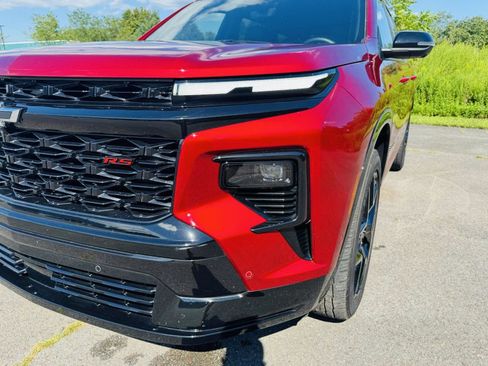 Used 2024 Chevrolet Traverse RS w/ LPO, Floor Liner Package image 15