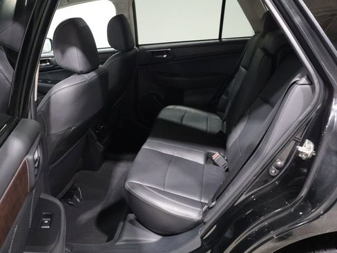 Used 2019 Subaru Outback 2.5i Limited w/ Popular Package #2 image 18