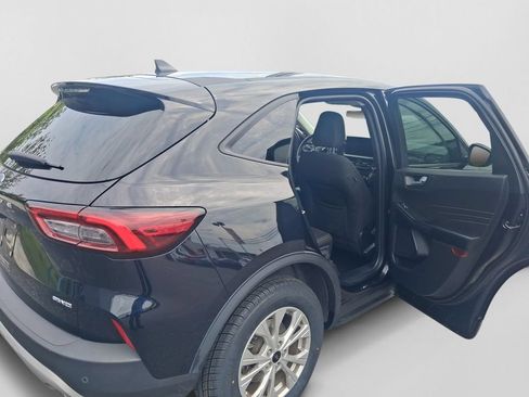 Used 2025 Ford Escape Active w/ Active Premium Tech Pack AWD/4WD image 26