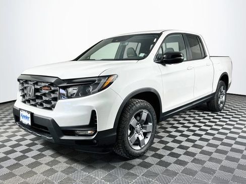 Certified 2025 Honda Ridgeline TrailSport image 2